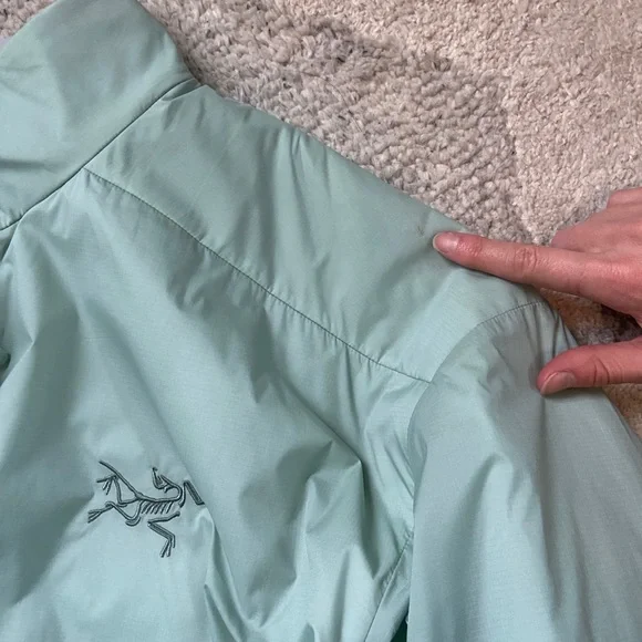 Arc'teryx Men's Mint Green Performance Jacket - Picture 9 of 13